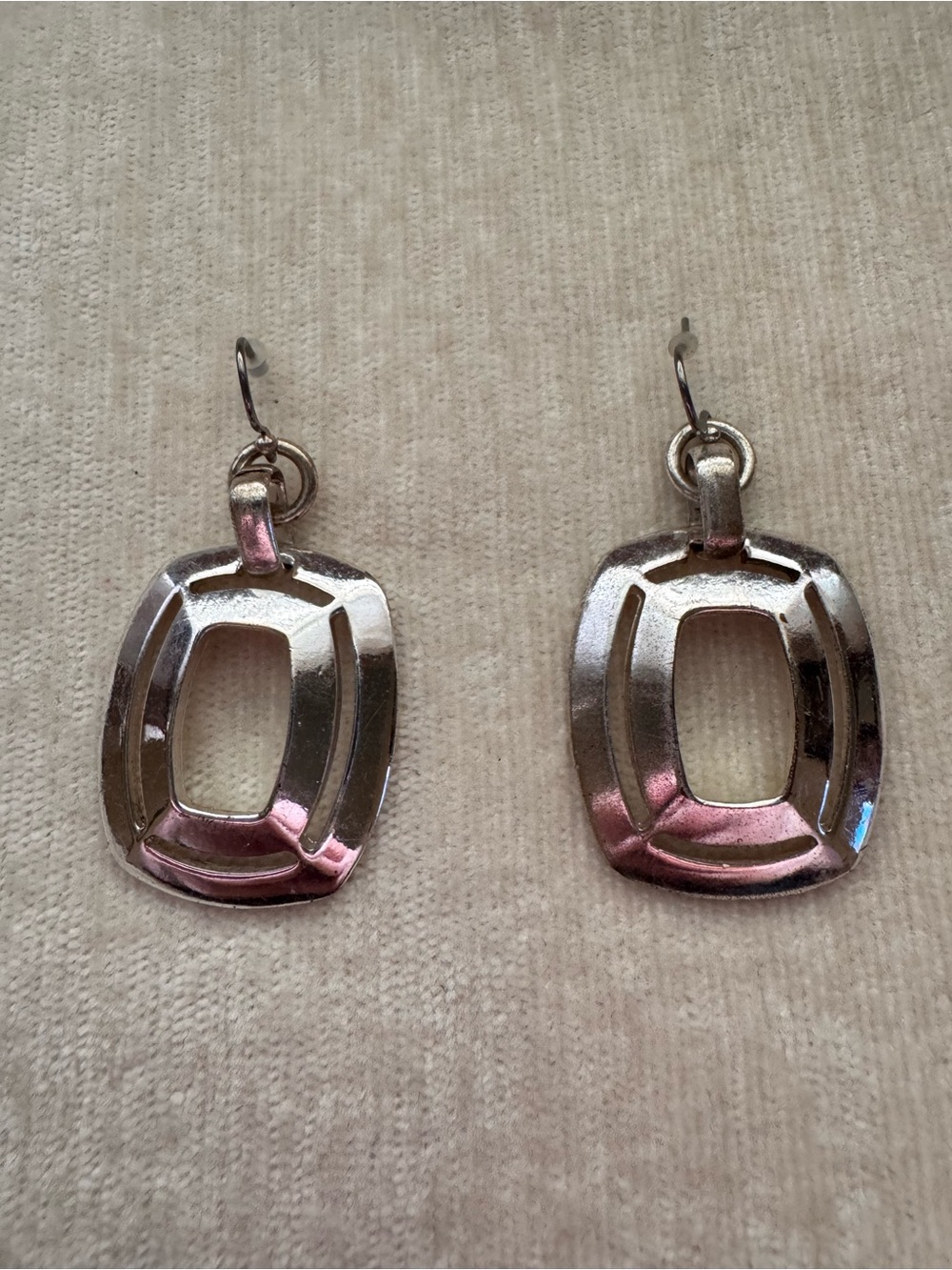 🛍️3/$35🛍️ Vintage Monet Earrings